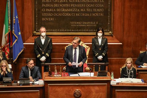 Manovra, La Russa: divieto di emendamenti neanche ipotizzabile