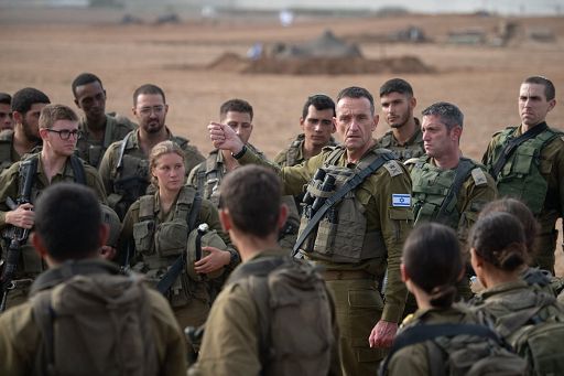 L’esercito di Israele sta circondando Gaza City