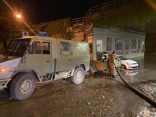 L’esercito al lavoro per aiutare le zone più colpite dal maltempo