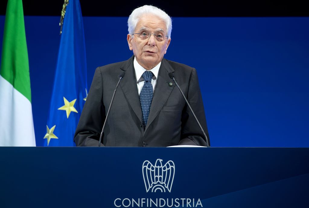 4 novembre, Mattarella: la Repubblica è grata alle Forze armate