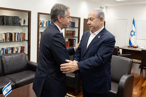A un mese dall’inizio della guerra Netanyahu apre a “pause tattiche”
