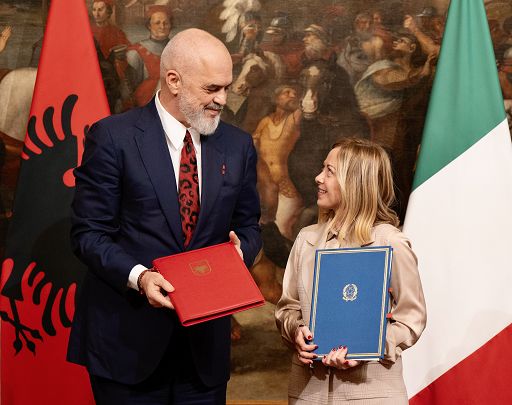 Accordo per i migranti Italia-Albania, confronto aperto tra Palazzo Chigi e Bruxelles