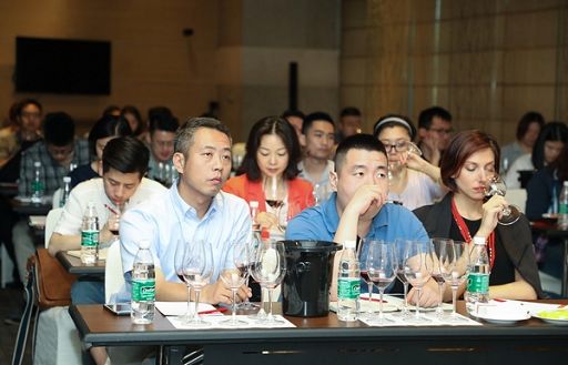 Il Consorzio tutela vini d’Abruzzo va in tour in Cina