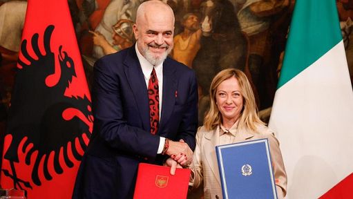 Italia-Albania, Pd: Rama fuori da Pse. Tajani: tante falsità su intesa