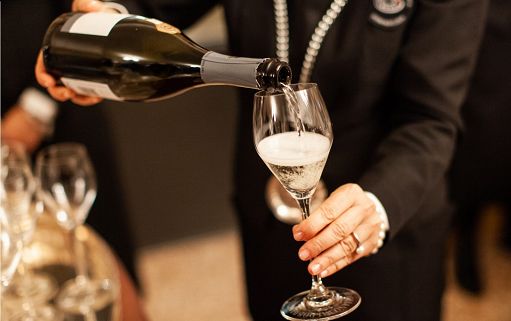 Conegliano Valdobbiadene Prosecco Docg: export cala ma sale in valore