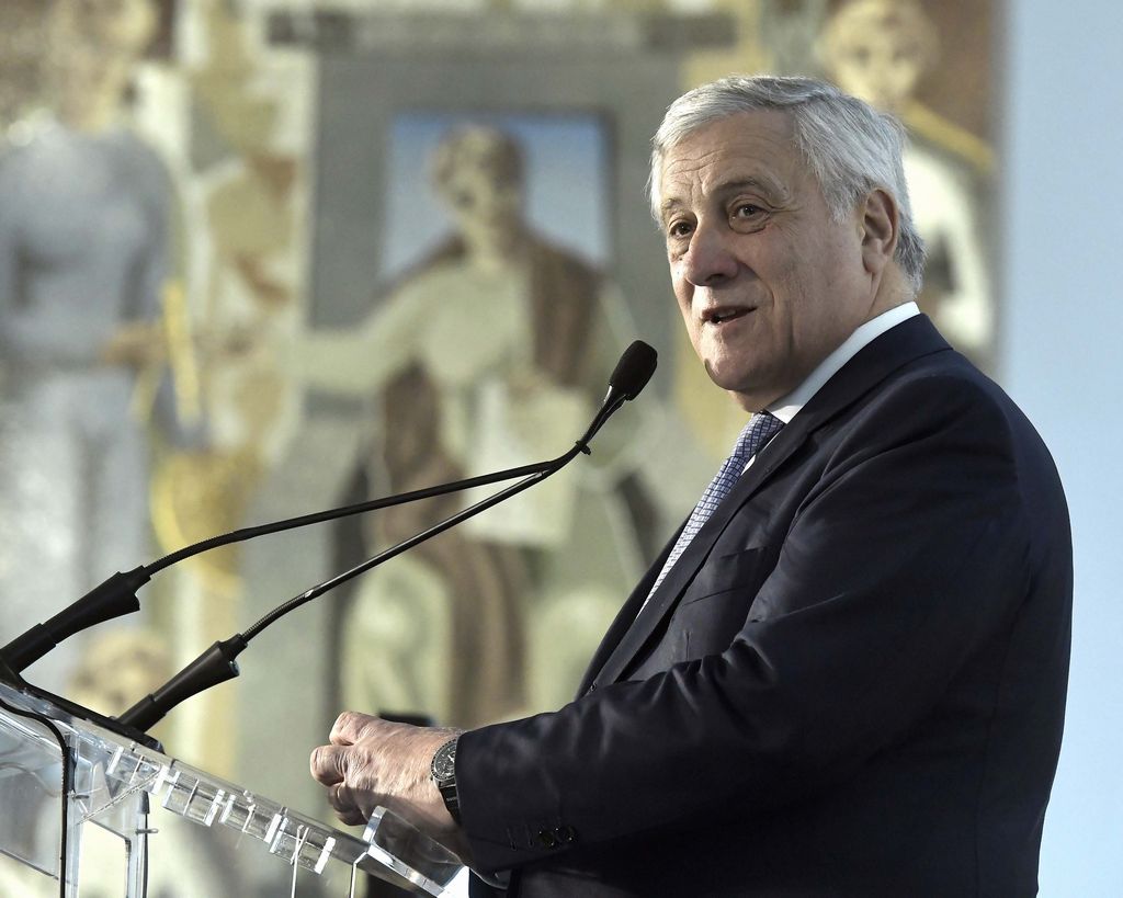 Tajani: posizione unanime dei 27 per pause umanitarie a Gaza