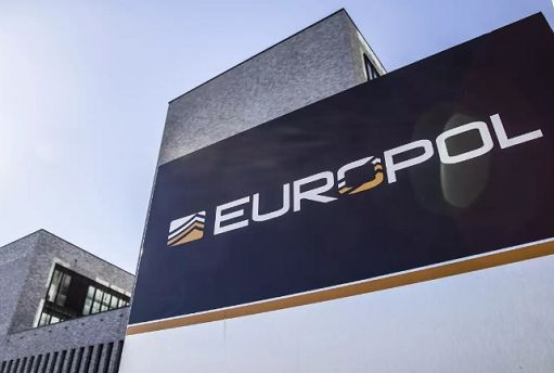 Europol: sequestrati oltre 6 mln di litri di alcolici, vino e birra