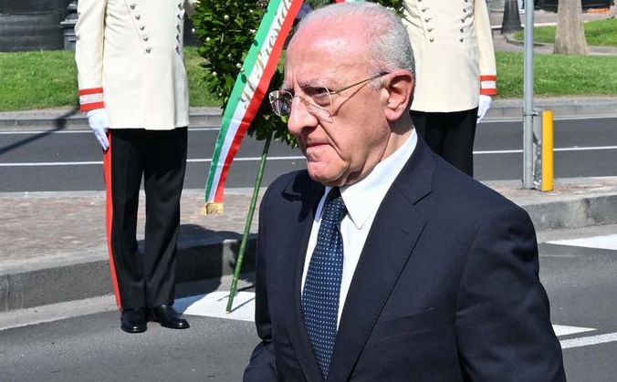 Sud, De Luca: Zes unica è una follia totale, cosa irresponsabile
