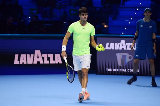 Atp Finals Torino, Alcaraz batte Medvedev: in semifinale con Djokovic