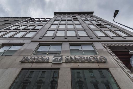 Antitrust blocca passaggio correntisti da Intesa a Isybank