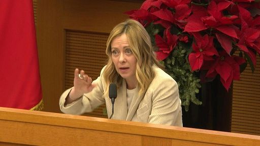 Meloni in conferenza stampa: è presto per la manovra bis