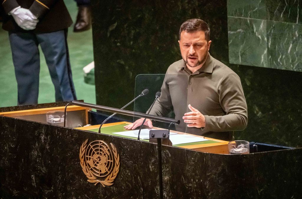 Risoluzione M5s: stop invio armi in Ucraina, cercare soluzione politica