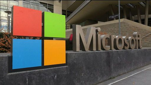 Il sorpasso: Microsoft vale più di Apple
