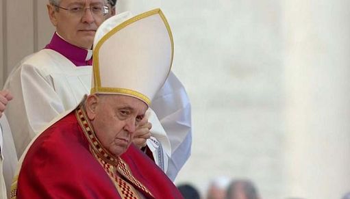 Papa Francesco: “Ho un po’ di bronchite”, e non legge tutto il discorso
