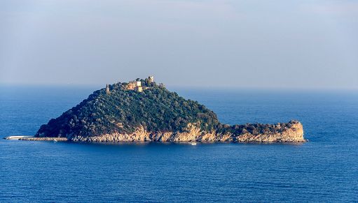 Turismo, Toti: al via progetto per valorizzare isola Gallinara