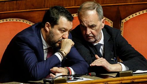 Dal Senato primo sì ad Autonomia ma in aula risuona inno Mameli