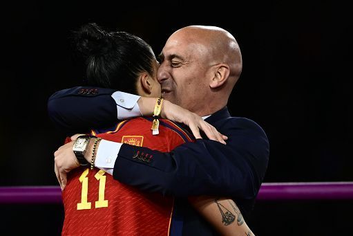 Rubiales sarà processato per il bacio rubato a Hermoso