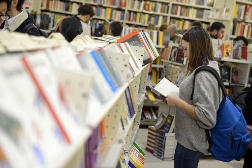 AIE: mercato del libro tiene, prezzi crescono meno di inflazione
