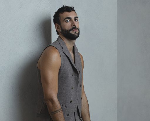 Marco Mengoni annuncia un nuovo tour negli stadi nel 2025