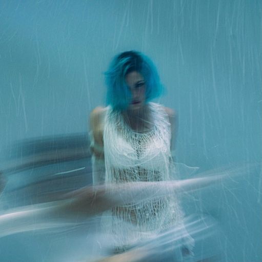 Sanremo, Rose Villain esce col singolo e il video di “Click Boom!”