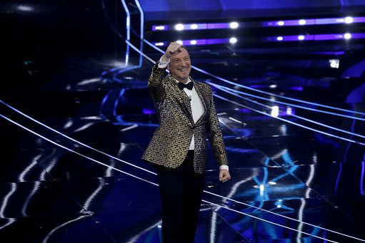 Ascolti Sanremo, Amadeus batte se stesso, 10mln per terza serata