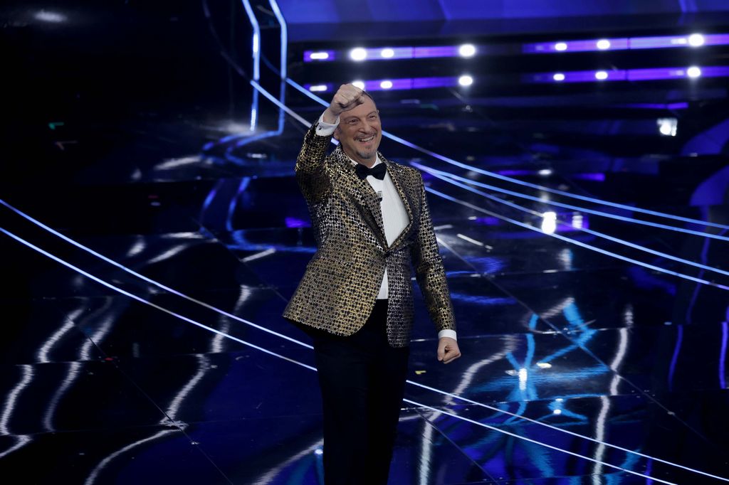 Sanremo, la serata dei duetti: apre Sangiovanni chiudono Renga Nek