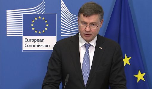Proteste trattori, Dombrovskis: libero scambio aiuta agricoltura Ue
