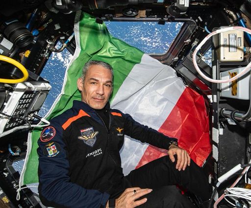L’astronauta Villadei è rientrato dallo Spazio. Il saluto di Crosetto