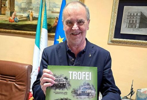 Sardegna, Calderoli chiama al voto ricordando rally vinto nel 1982