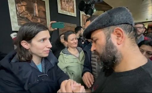 Strage di Cutro, corteo a Crotone: “Mai più”. Schlein al governo: chiediamo verità e giustizia