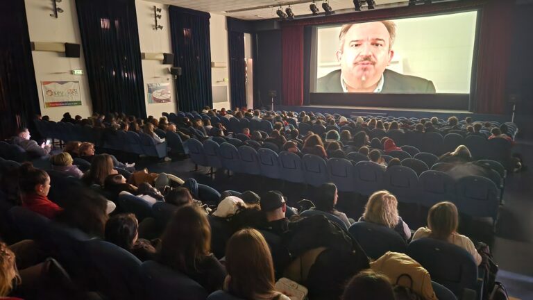 Il docufilm “Stato di Grazia” strega gli studenti salernitani