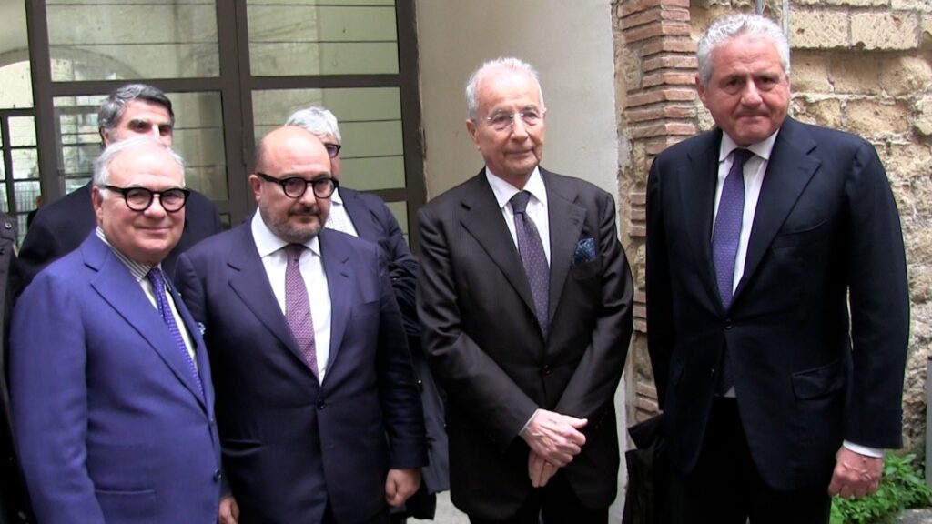 Cultura, Sangiuliano: “800 milioni di investimenti sono attivi in Campania”