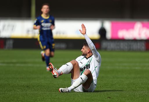 Calcio, Berardi choc: si rompe il tendine d’Achille al rientro