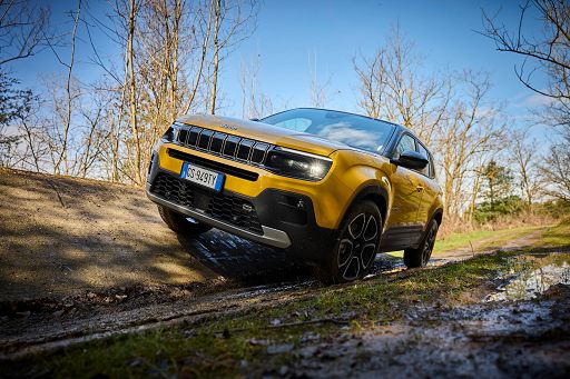 Jeep Avenger e-Hybrid, al debutto l’ibrido leggero a 48 Volt