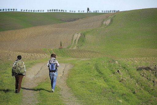 Escursioni, intesa Cai-Federcammini per uniformare segnaletica