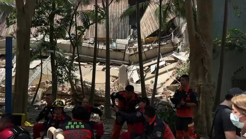 Sisma di magnitudo 7.4 a Taiwan, crolli e vittime
