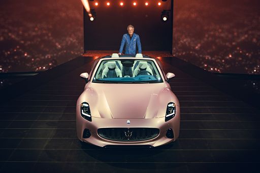 Auto, Maserati sfida le difficoltà e lancia GranCabrio Folgore