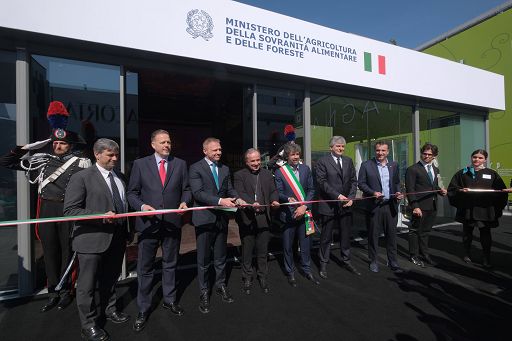 Vinitaly, Bricolo: ha ribadito volontà Sistema Italia in difesa vino