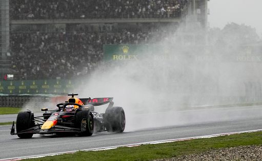 Formula1, in Cina doppietta Red Bull, Verstappen 5 pole di fila