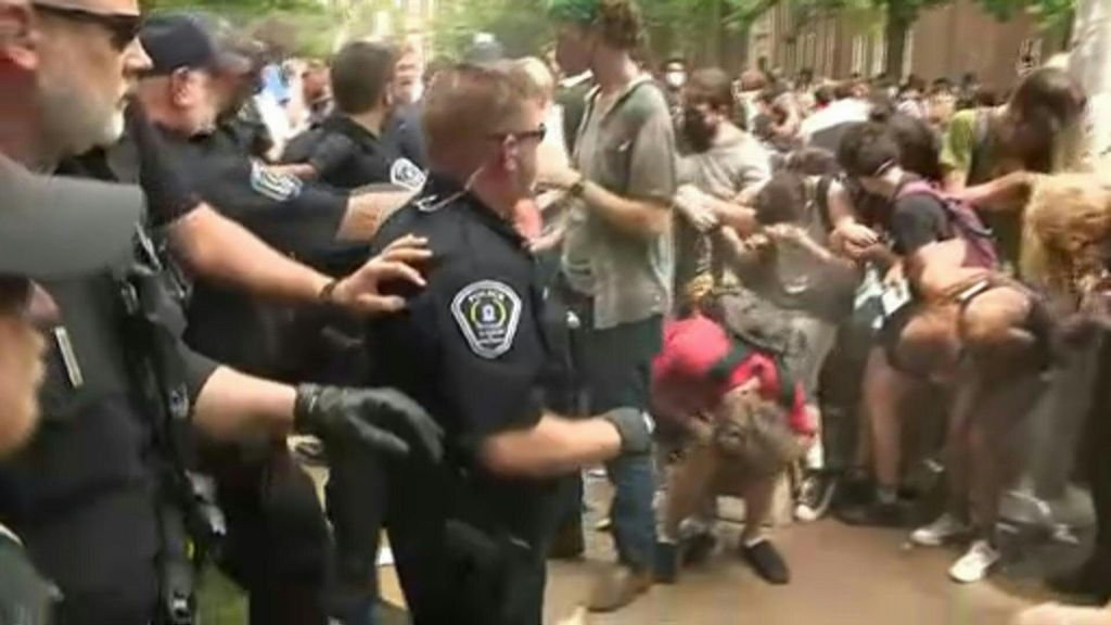 Le manifestazioni pro Palestina nei campus Usa continuano. Centinaia di arresti. Biden cauto