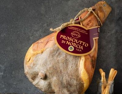 Prosciutto di Norcia Igp a Cibus punta su internazionalizzazione