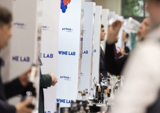 Vino, il 6 maggio il “Wine Lab” di Partesa fa tappa a Foggia