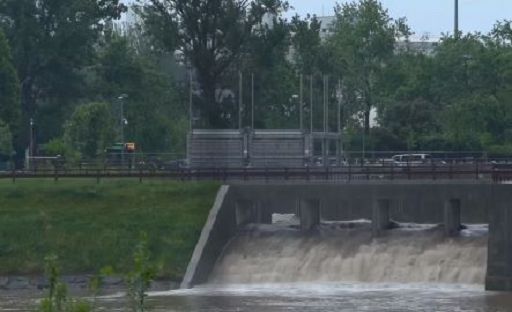 Maltempo, diversi allagamenti a Milano in zona Ponte Lambro