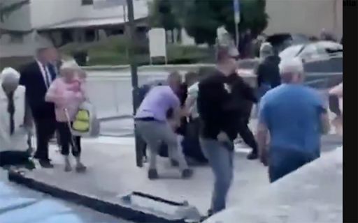 In Slovacchia hanno sparato al premier Fico, è ferito