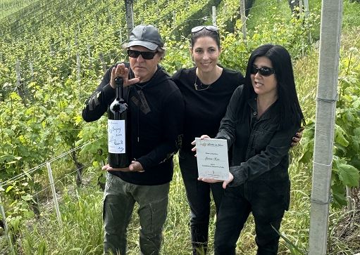 Vino, a Stevie Kim il premio “Orchidea” di Cantina Josetta Saffirio