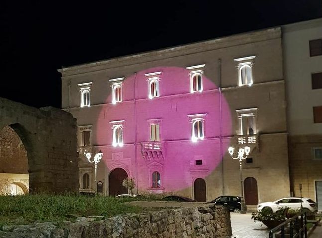 Giornata patologie eosinofile, anche Brindisi illuminata di magenta
