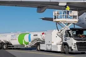 Aerei, Iata: Produzione carburanti SAF triplicherà nel 2024