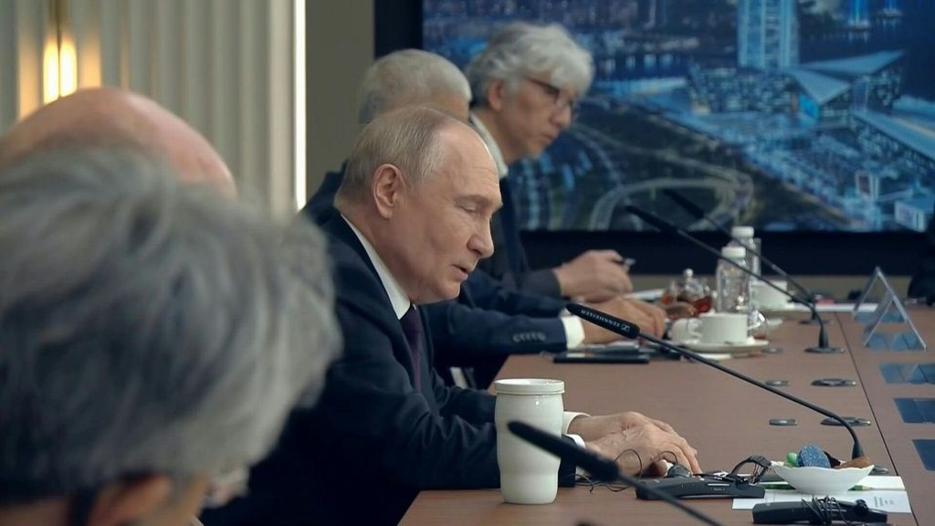 Putin: arma nucleare? Qualsiasi mezzo se minacciata sovranità russa