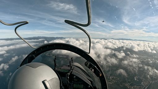 Su Rai 2 da mercoledì 12 giugno la docuserie “Piloti Caccia”