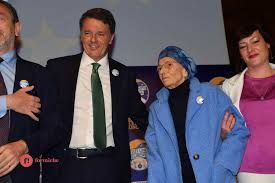 Renzi-Bonino più diversi non si può, ma fanno coppia per Stati Uniti Europa
